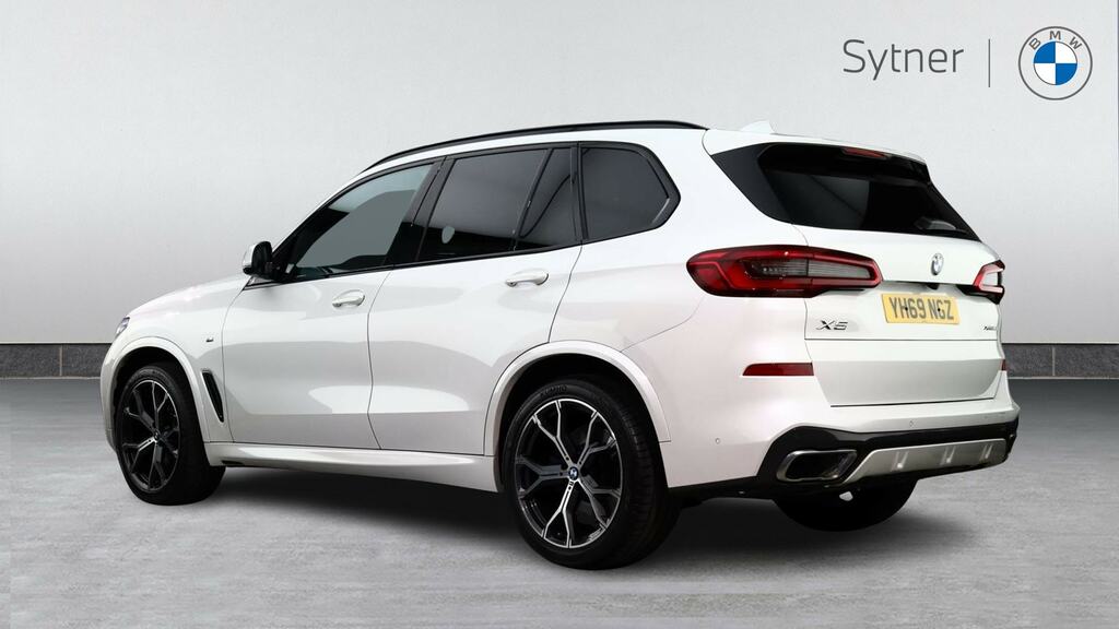 BMW X5 Xdrive40i M Sport Techpro Pack White #2
