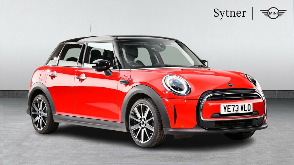 Mini Hatch 1.5 Cooper Classic Premium Red