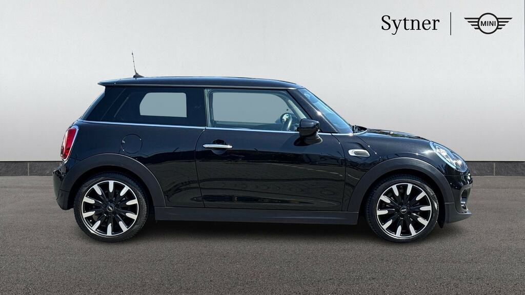 Mini Hatch 1.5 Cooper Exclusive II Comfortnav Pck GV70OKS Black #3