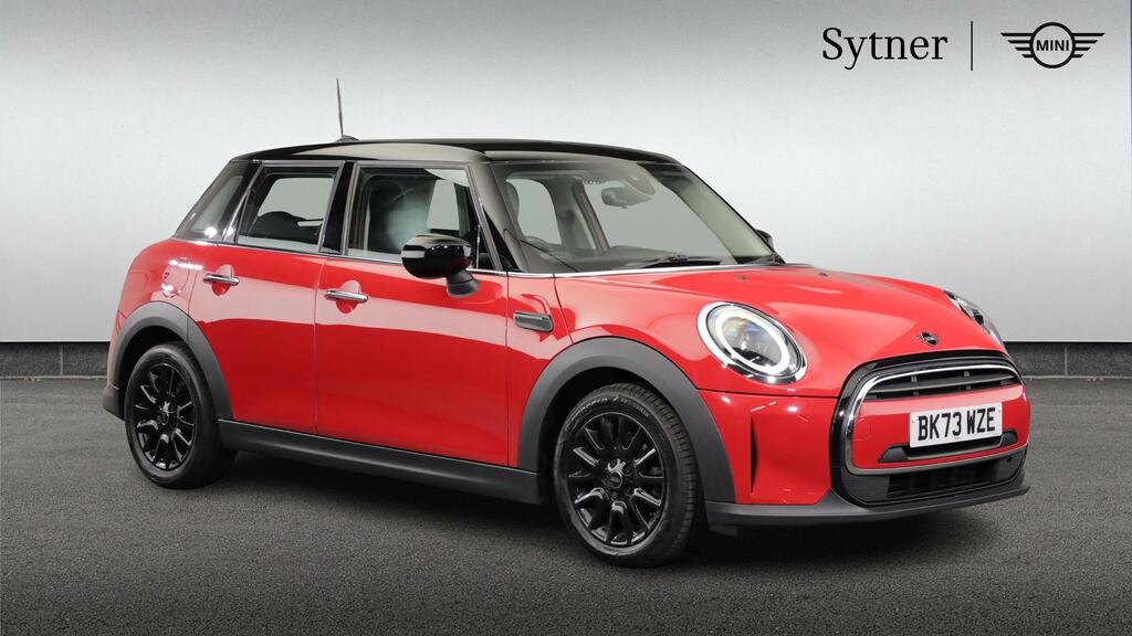 Mini Hatch 1.5 Cooper Classic Premium Red