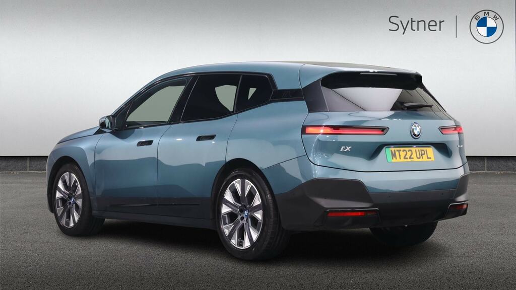 BMW iX 240Kw Xdrive40 Sport 76.6Kwh Skylounge MT22UPL Blue #2