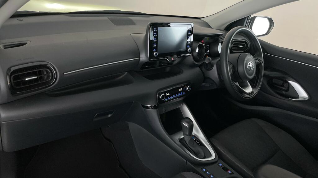 Toyota Yaris Cdx 5-Door Silver #11