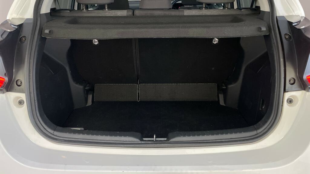 Toyota Yaris Cdx 5-Door Silver #22