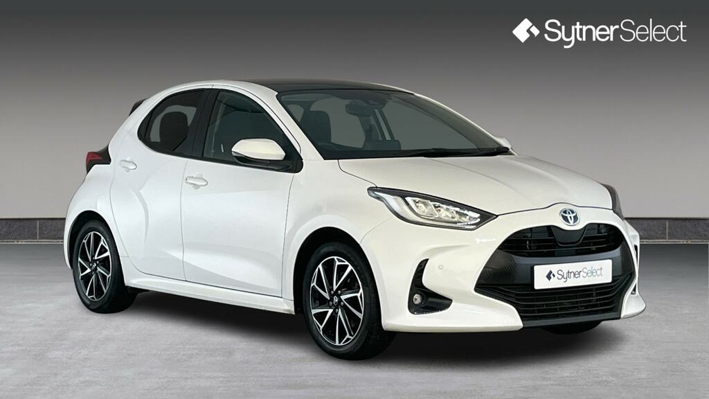 Toyota Yaris Cdx 5-Door Silver #1