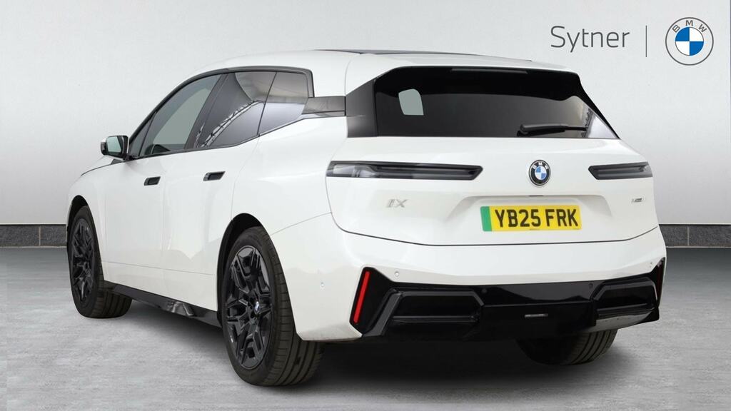 BMW iX 400Kw Xdr60 M Sport 112Kwh Techskypro YB25FRK White #2