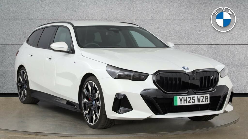 BMW i5 250Kw Edr40 M Sport Pro 84Kwh Techcomf YH25WZR White