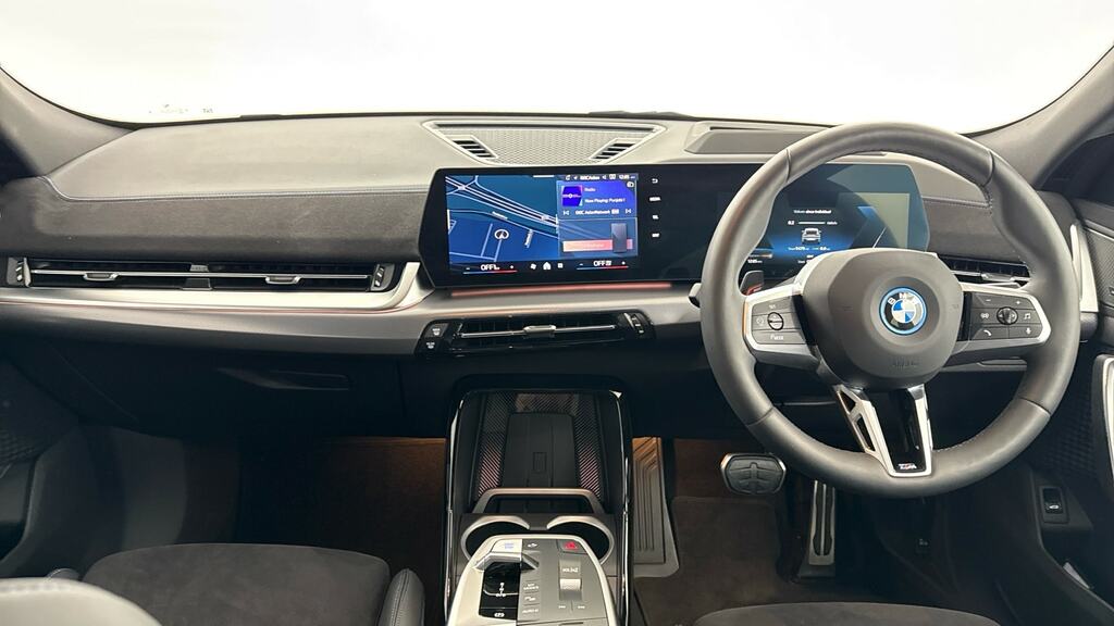 BMW iX2 150Kw Edrive20 M Sport 65Kwh Techpro YG75TPO Green #4