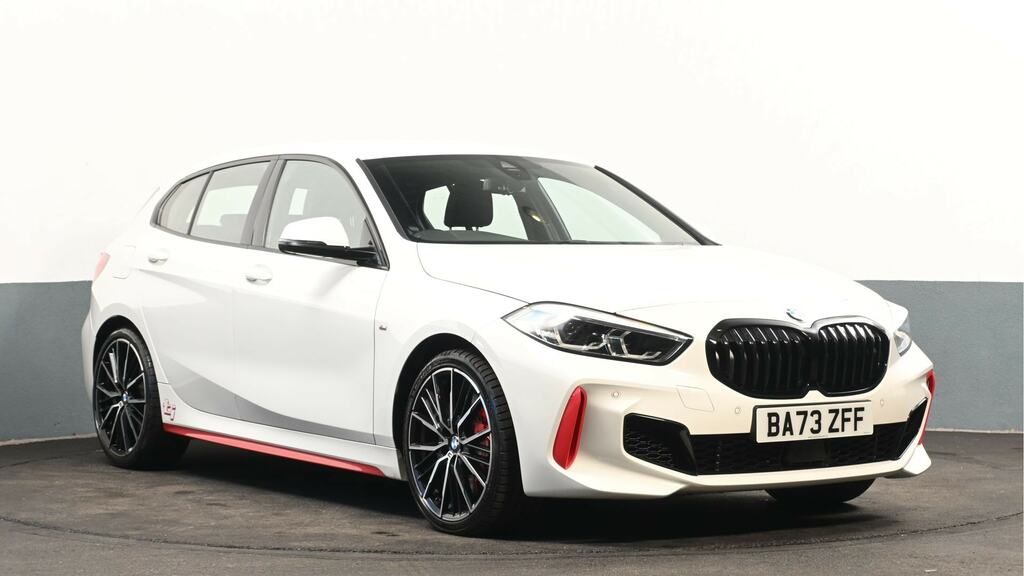 BMW 1 Series 128Ti Step White