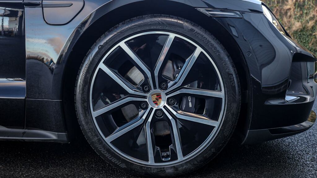 Porsche Taycan 320Kw 105Kwh Black Edition Rwd FD75OPS Black #4