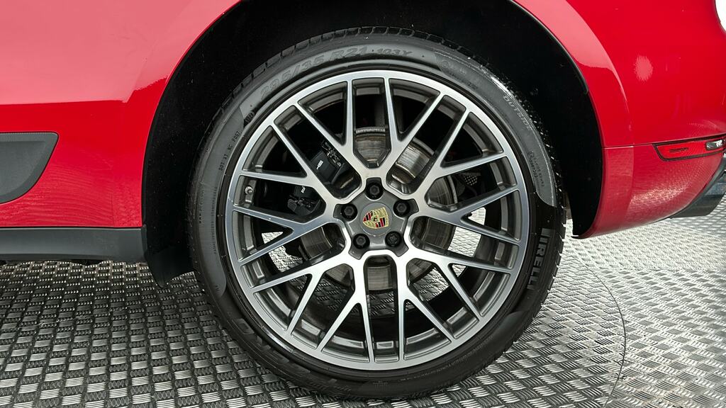 Porsche Macan 5dr Pdk Red #6