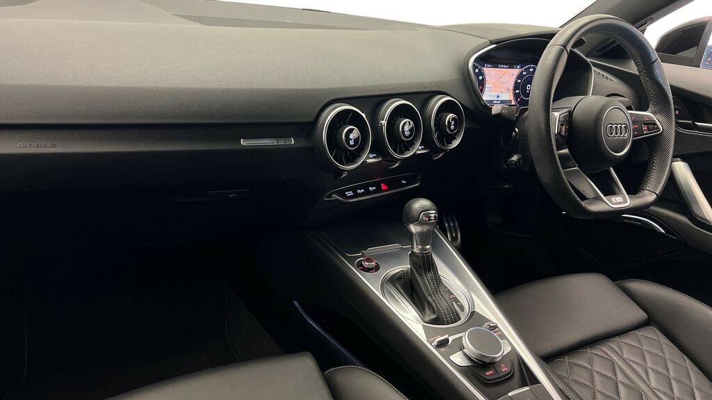 Audi TT 40 Tfsi Black Edition S Tronic Tech Pack YC23EHW Black #2