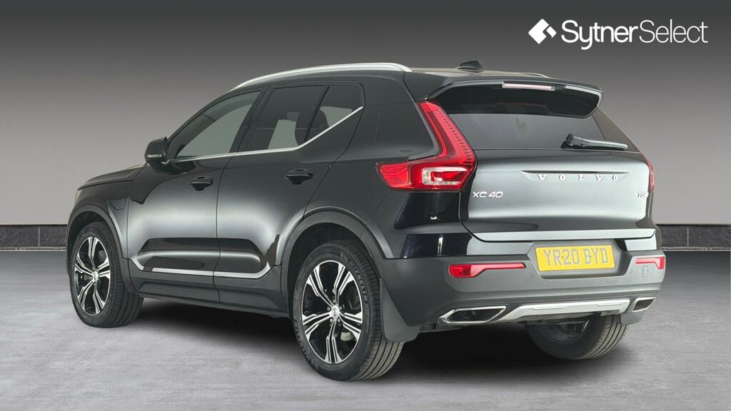 Volvo XC40 1.5 T5 262 Hybrid Inscription Pro Geartronic YR20BYD Black #2