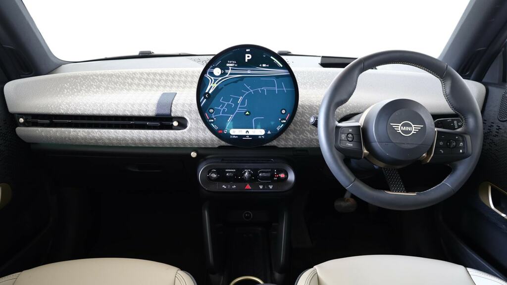 Mini Hatch 135Kw E Exclusive Level 1 41Kwh FP75OGX Black #4