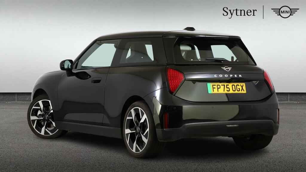 Mini Hatch 135Kw E Exclusive Level 1 41Kwh FP75OGX Black #2
