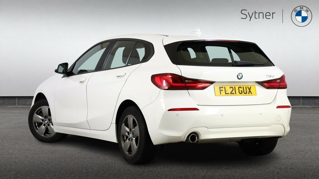 BMW 1 Series 116D Se FL21GUX White #2