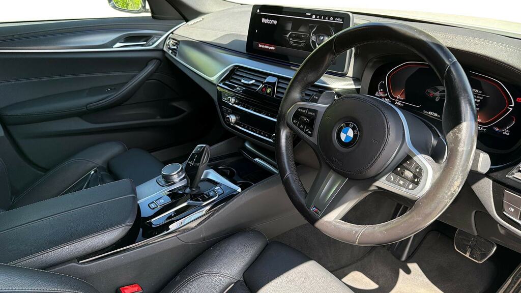 BMW 5 Series 520D Mht M Sport Step CV72KNU White #6