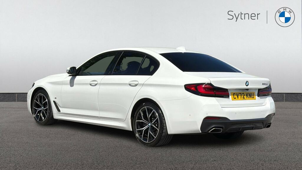 BMW 5 Series 520D Mht M Sport Step CV72KNU White #2