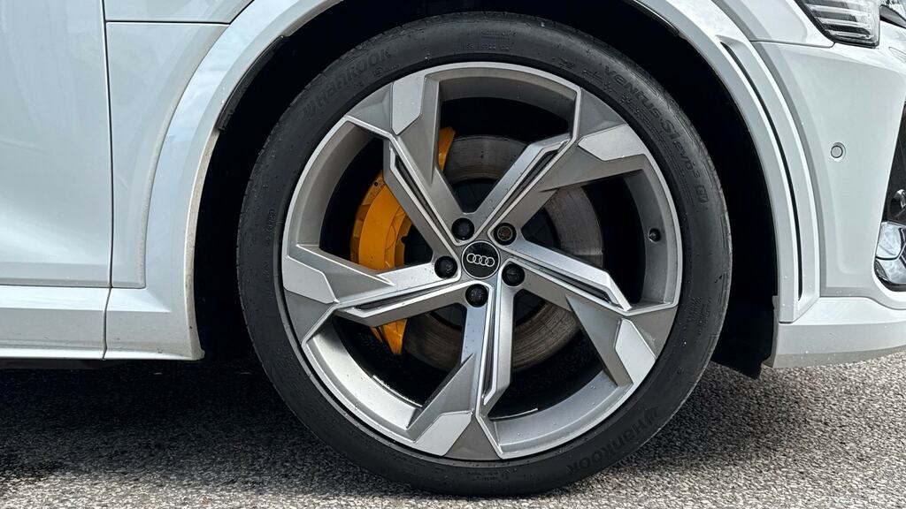 Audi E-tron 370Kw S Vorsprung Quattro 95Kwh 22Kwch SG72YJE White #5