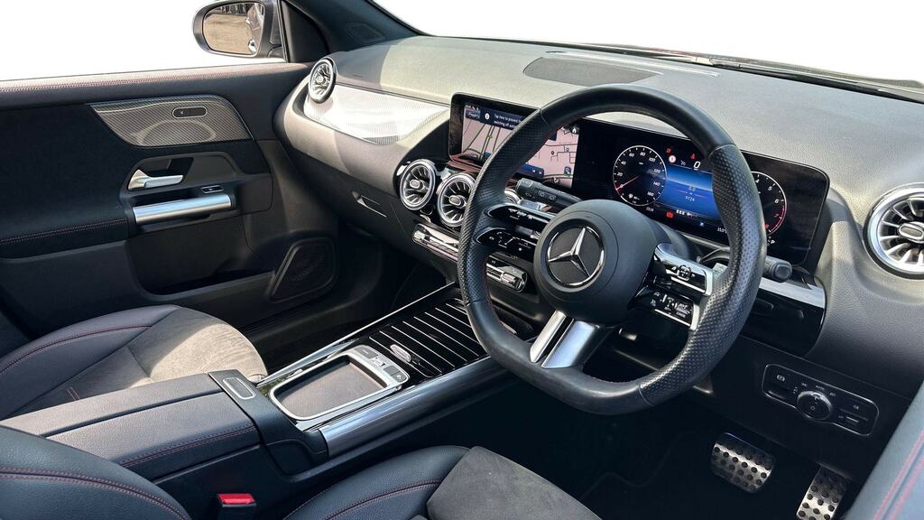 Mercedes-Benz GLA Class Gla 200 Amg Line Executive YH24WCS Grey #3