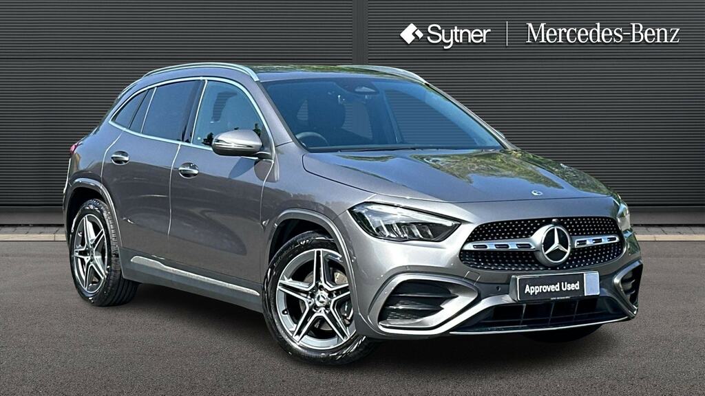 Mercedes-Benz GLA Class Gla 200 Amg Line Executive Grey