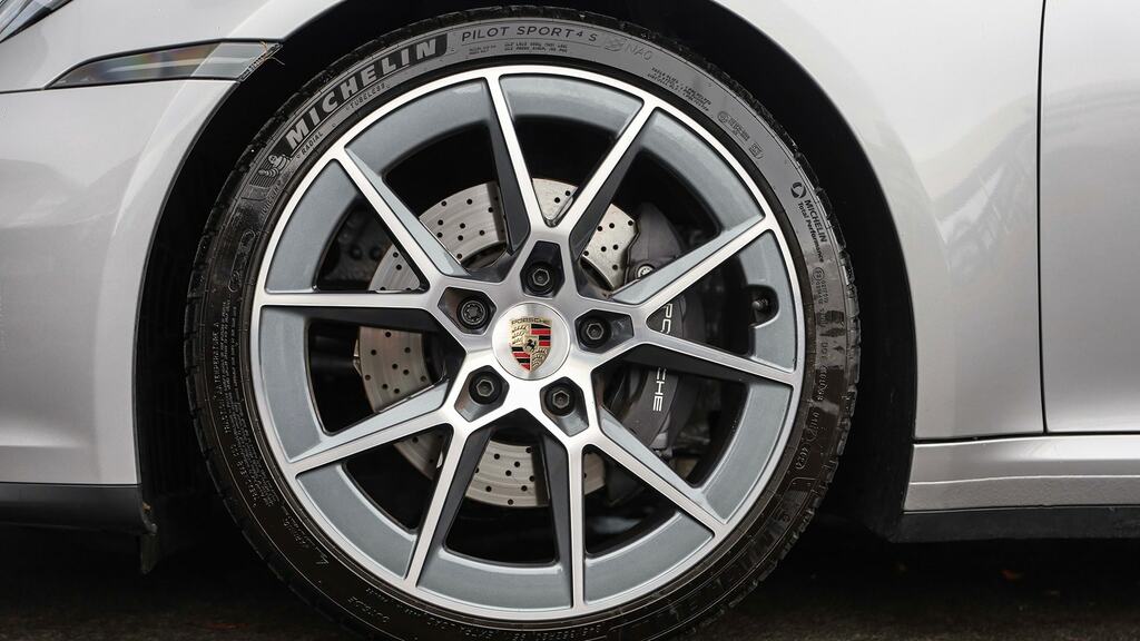 Porsche 911 T 2dr Silver #4