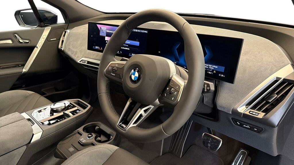 BMW iX 400Kw Xdrive60 M Sport 112Kwh Skylounge CF26NCD Blue #6