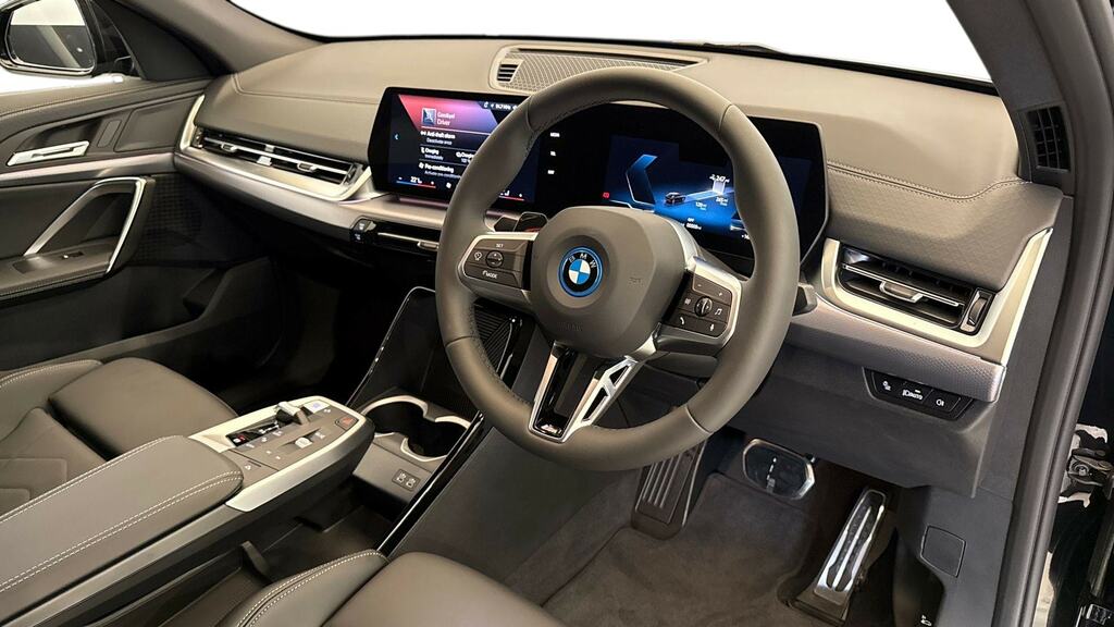 BMW iX2 230Kw Xdrive30 Shadow Edition 65Kwh CF26OBR Black #6