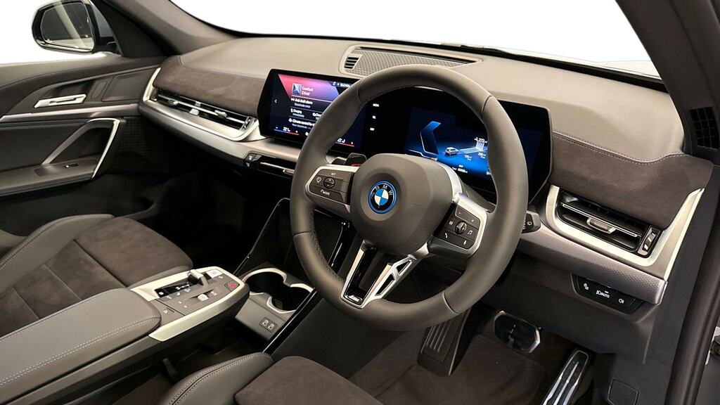 BMW iX1 150Kw Edrive20 Shadow Edition 65Kwh Blue #6