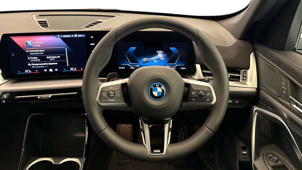 BMW iX1 150Kw Edrive20 Shadow Edition 65Kwh Blue #5