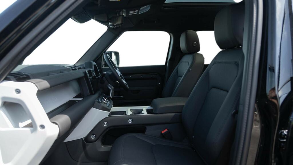 Land Rover Defender 110 3.0 D250 X-dynamic Se 110 YK25FPT Black #3