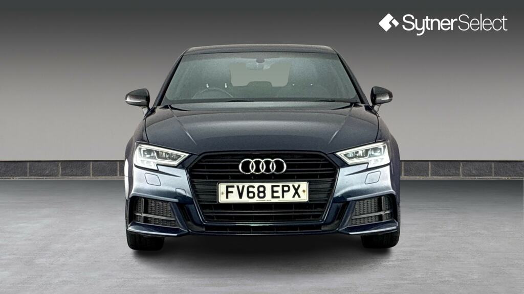 Audi A3 35 Tfsi Black Edition S Tronic FV68EPX Blue #4