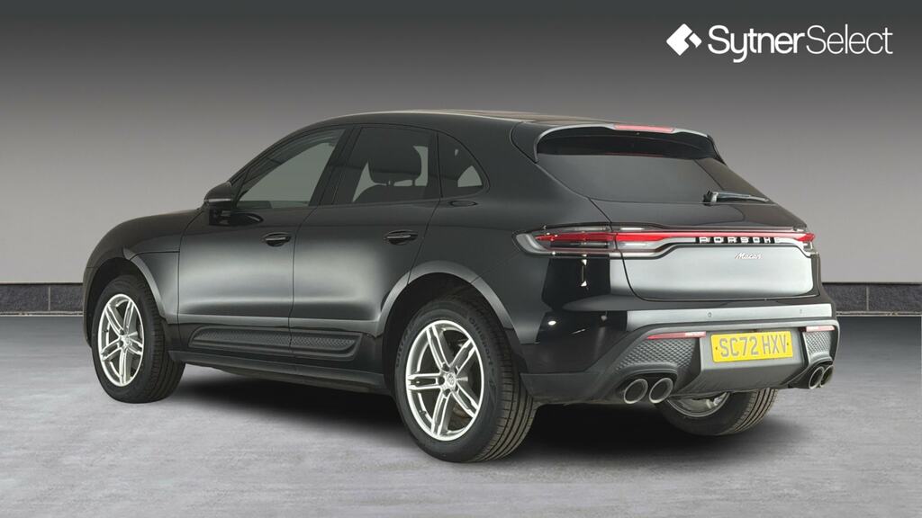 Porsche Macan 5dr Pdk SC72HXV Black #2
