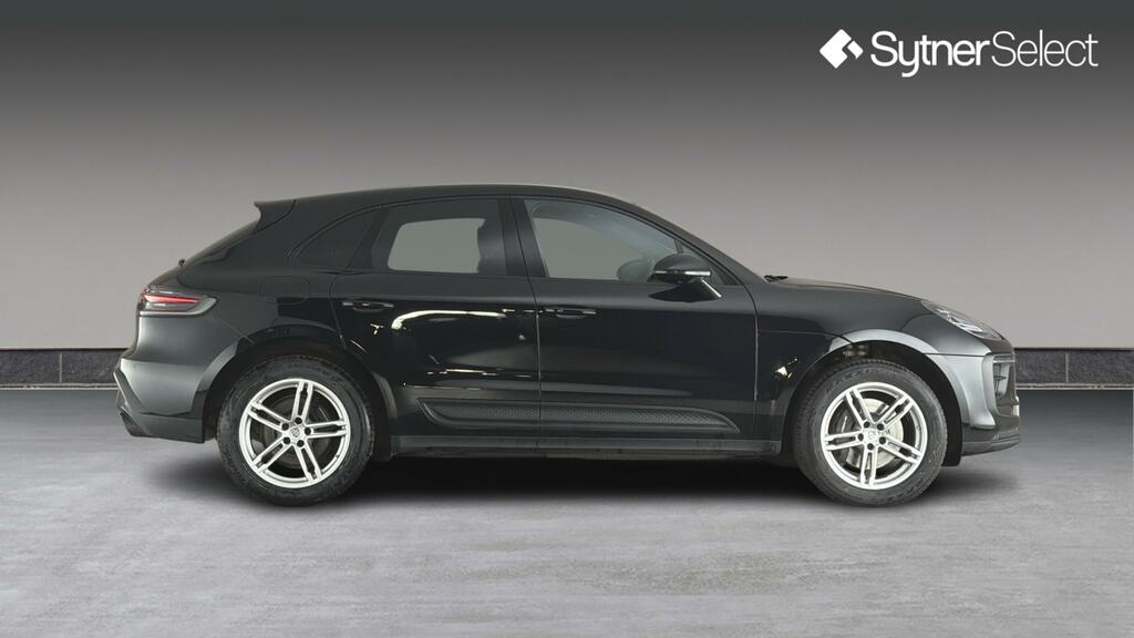 Porsche Macan 5dr Pdk SC72HXV Black #3
