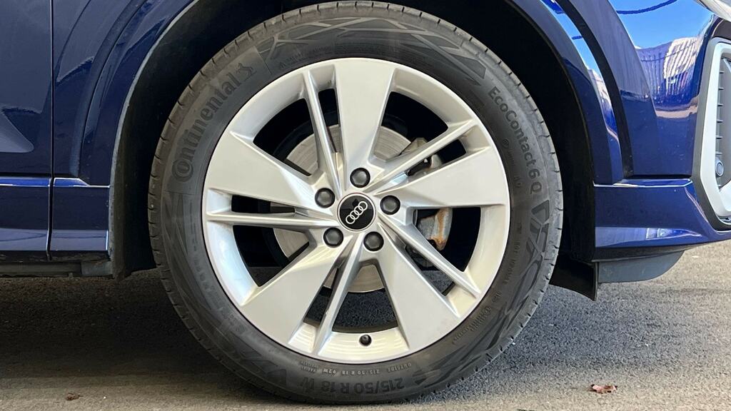Audi Q2 35 Tfsi S Line FP21CNJ Blue #5