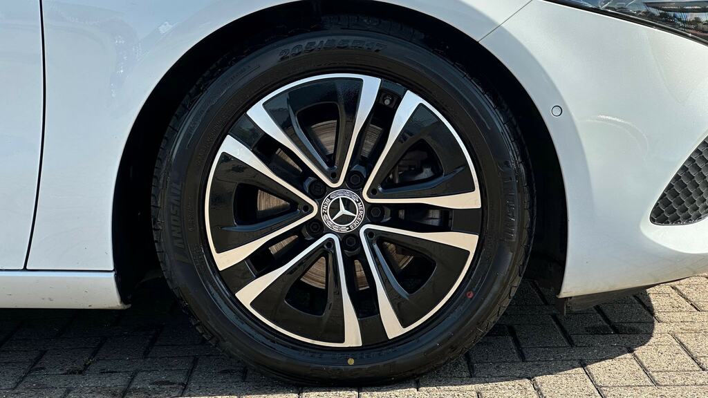 Mercedes-Benz A Class A180 Sport Executive NX73OJD White #5