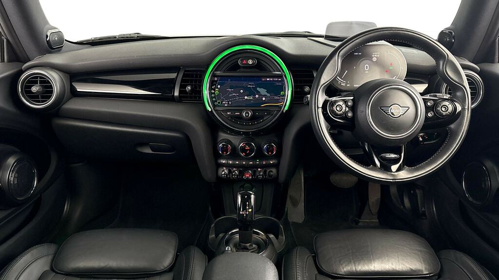 Mini Hatch 1.5 Cooper Exclusive II Comfortnav Pck LE70RWN White #4