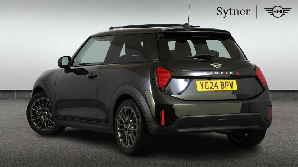 Mini Hatch 2.0 S Classic Level 2 YC24BPV Black #2