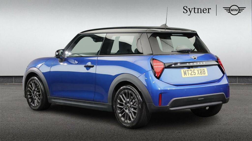 Mini Hatch 1.5 C Exclusive MT25XBB Blue #2