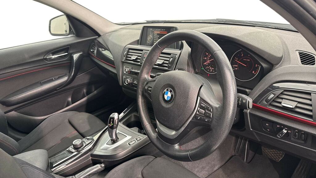 BMW 1 Series 116D Sport Step Nav Blue #6