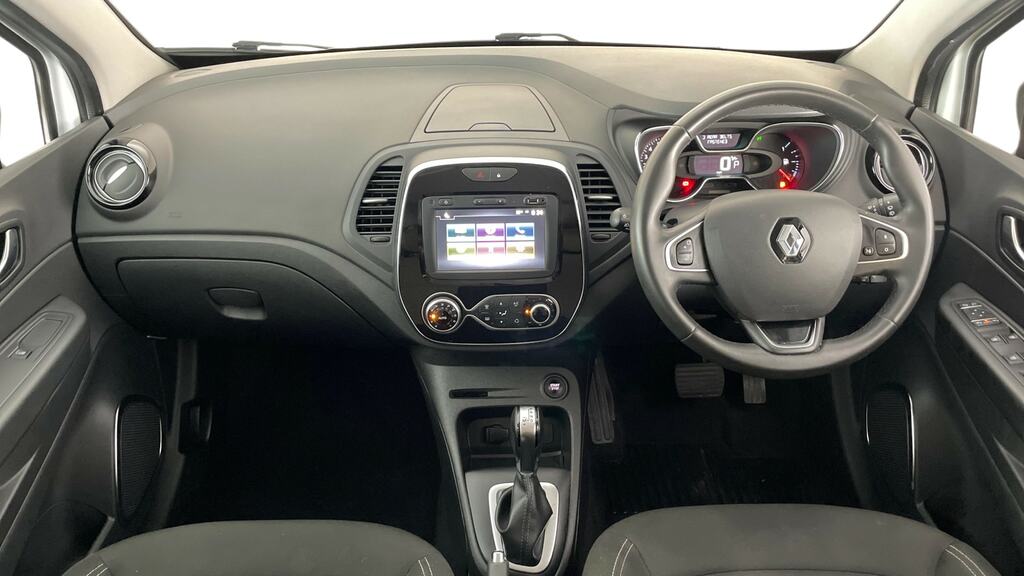Renault Captur 1.3 Tce 150 Iconic Edc GV69VBF White #6