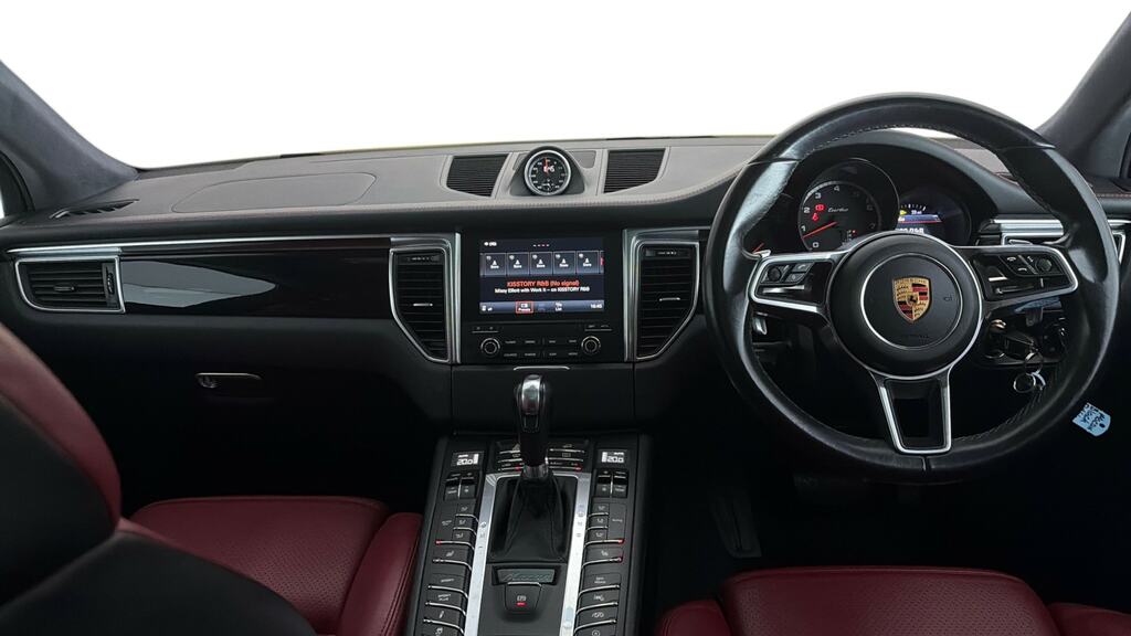 Porsche Macan Turbo Pdk DA66NBD Black #6