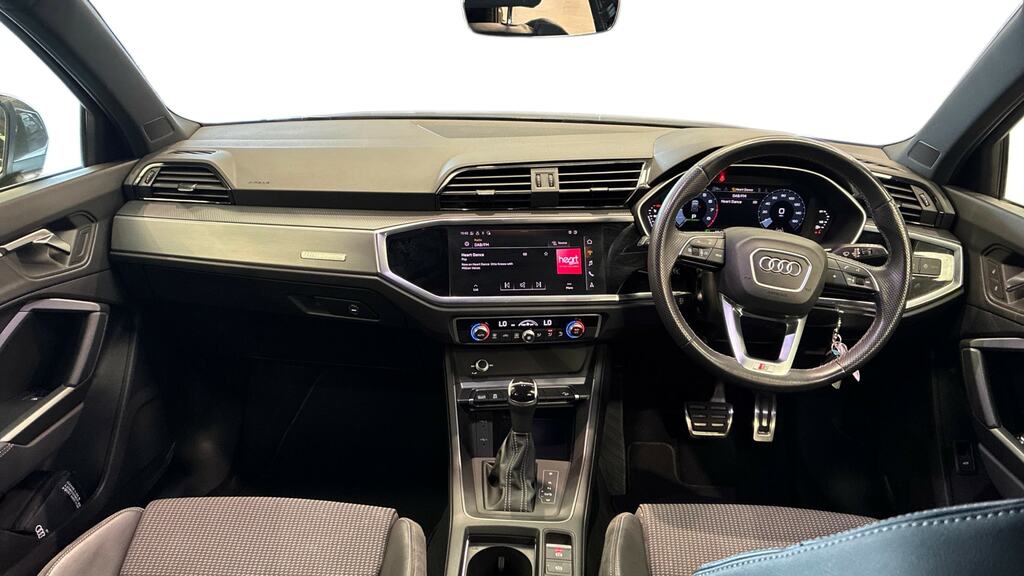 Audi Q3 35 Tfsi S Line S Tronic FL22TPV Grey #6