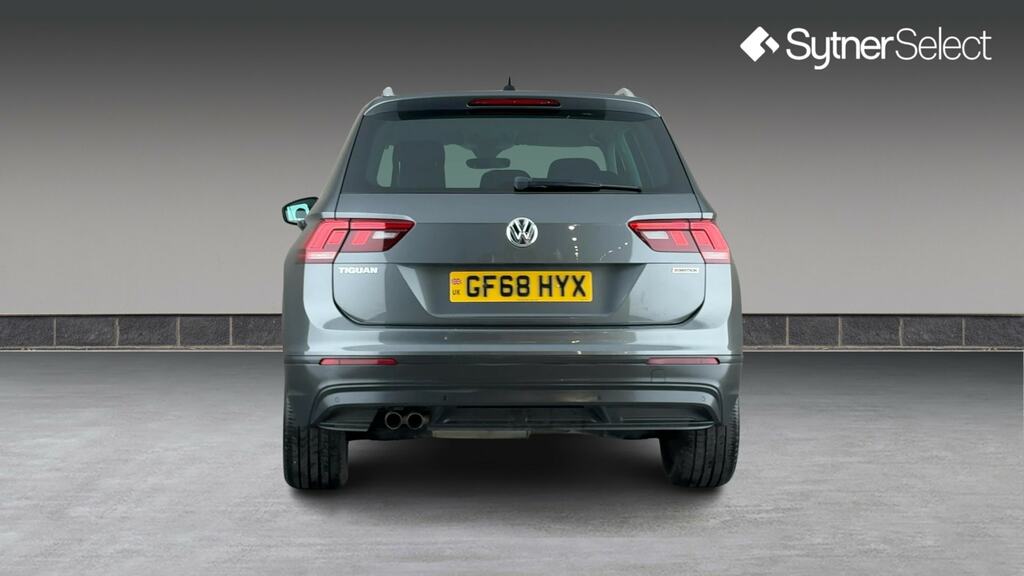 Volkswagen Tiguan 2.0 Tdi 150 4Motion Se Nav GF68HYX Grey #5