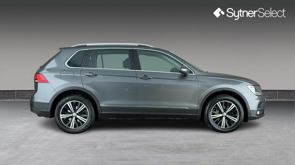 Volkswagen Tiguan 2.0 Tdi 150 4Motion Se Nav GF68HYX Grey #3