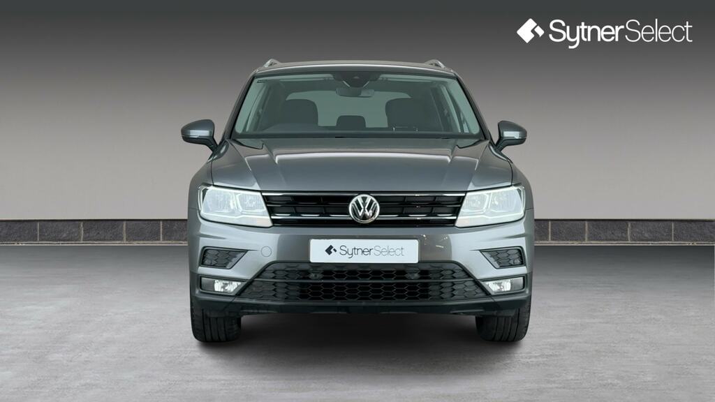 Volkswagen Tiguan 2.0 Tdi 150 4Motion Se Nav GF68HYX Grey #4