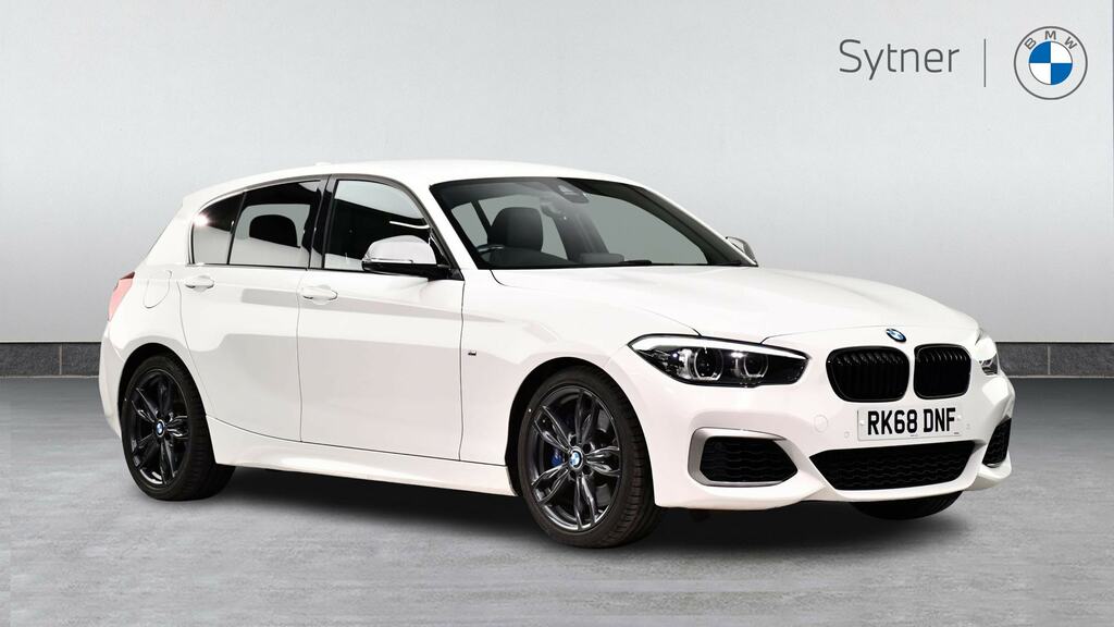 BMW 1 Series M140i Shadow Edition Step White