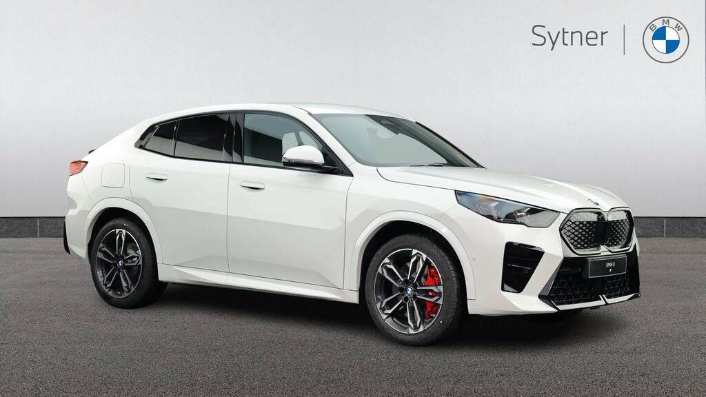 BMW iX2 150Kw Edrive20 Shadow Edition 65Kwh VK26ZWA White