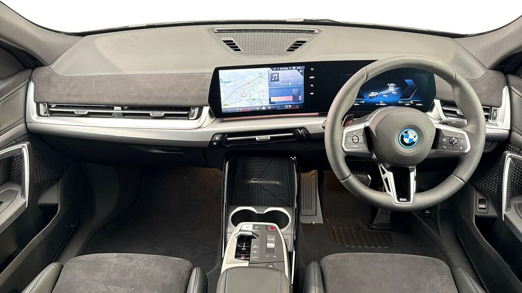 BMW iX2 150Kw Edrive20 Shadow Edition 65Kwh VK26ZWA White #4