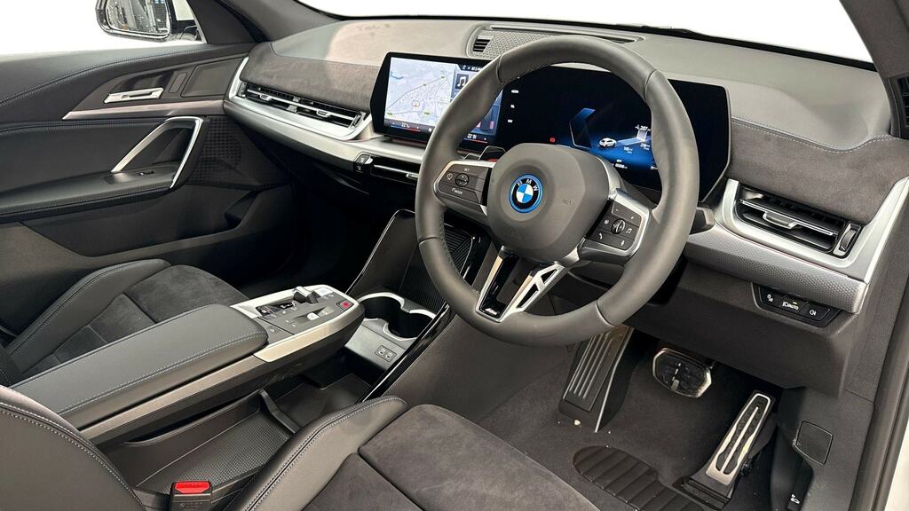 BMW iX2 150Kw Edrive20 Shadow Edition 65Kwh VK26ZWA White #6