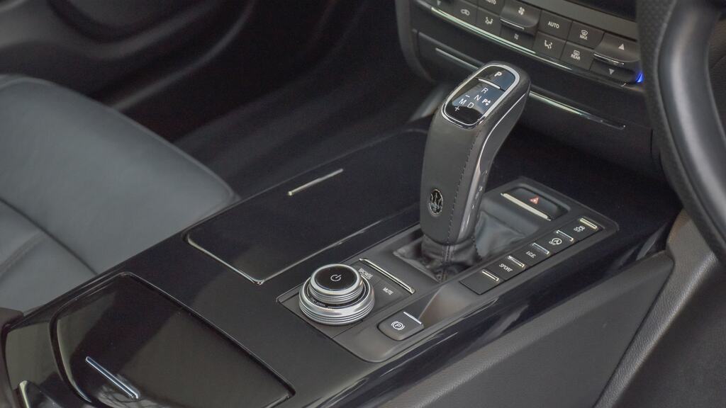 Maserati Ghibli Saloon Grey #9